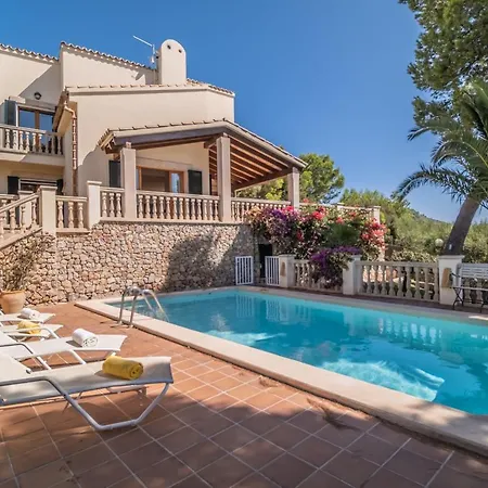 Casa Tres Pinos Alcanada By Mallorca Selection